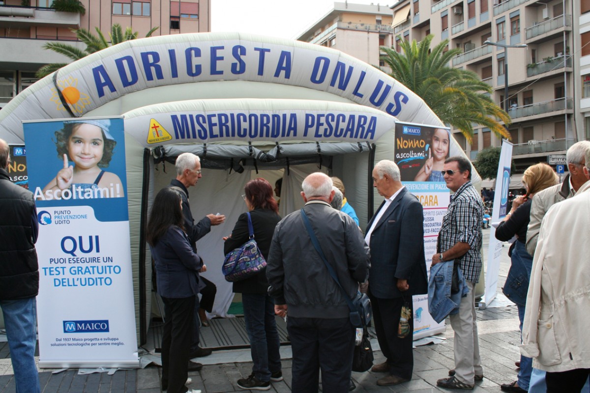 “Nonno Ascoltami!” nelle piazze di Abruzzo e Molise