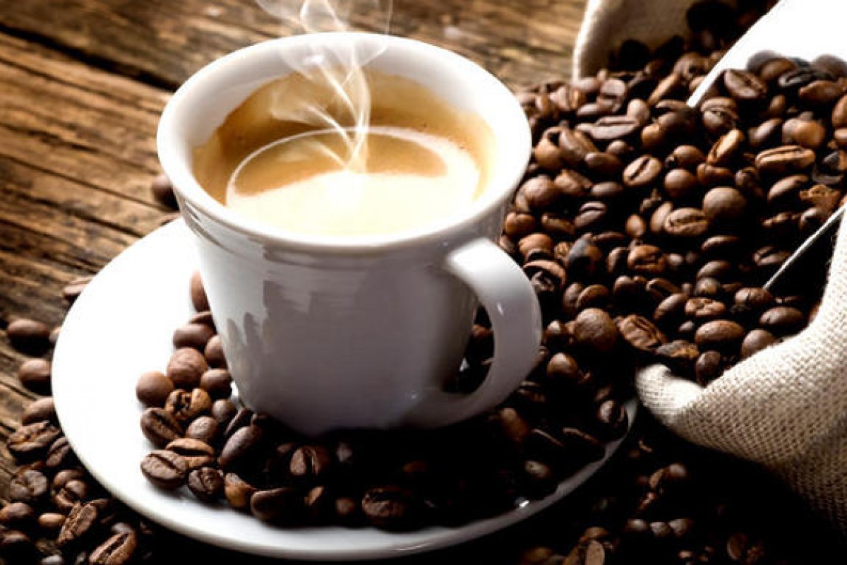 Bere regolarmente caffè riduce del 20% rischio di Alzheimer