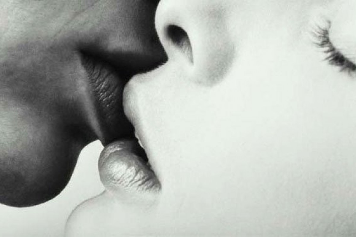 (Italiano) Giornata mondiale dedicata al bacio, ecco perché fa bene