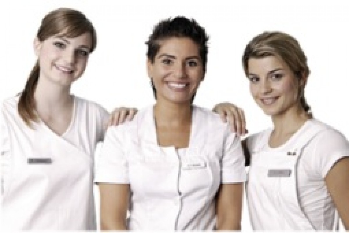 Estetiste a lezione da oncologi per aiutare le donne