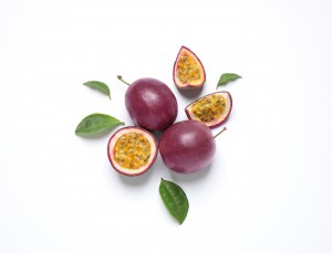 Fresh,Ripe,Passion,Fruits,(maracuyas),With,Leaves,On,White,Background,