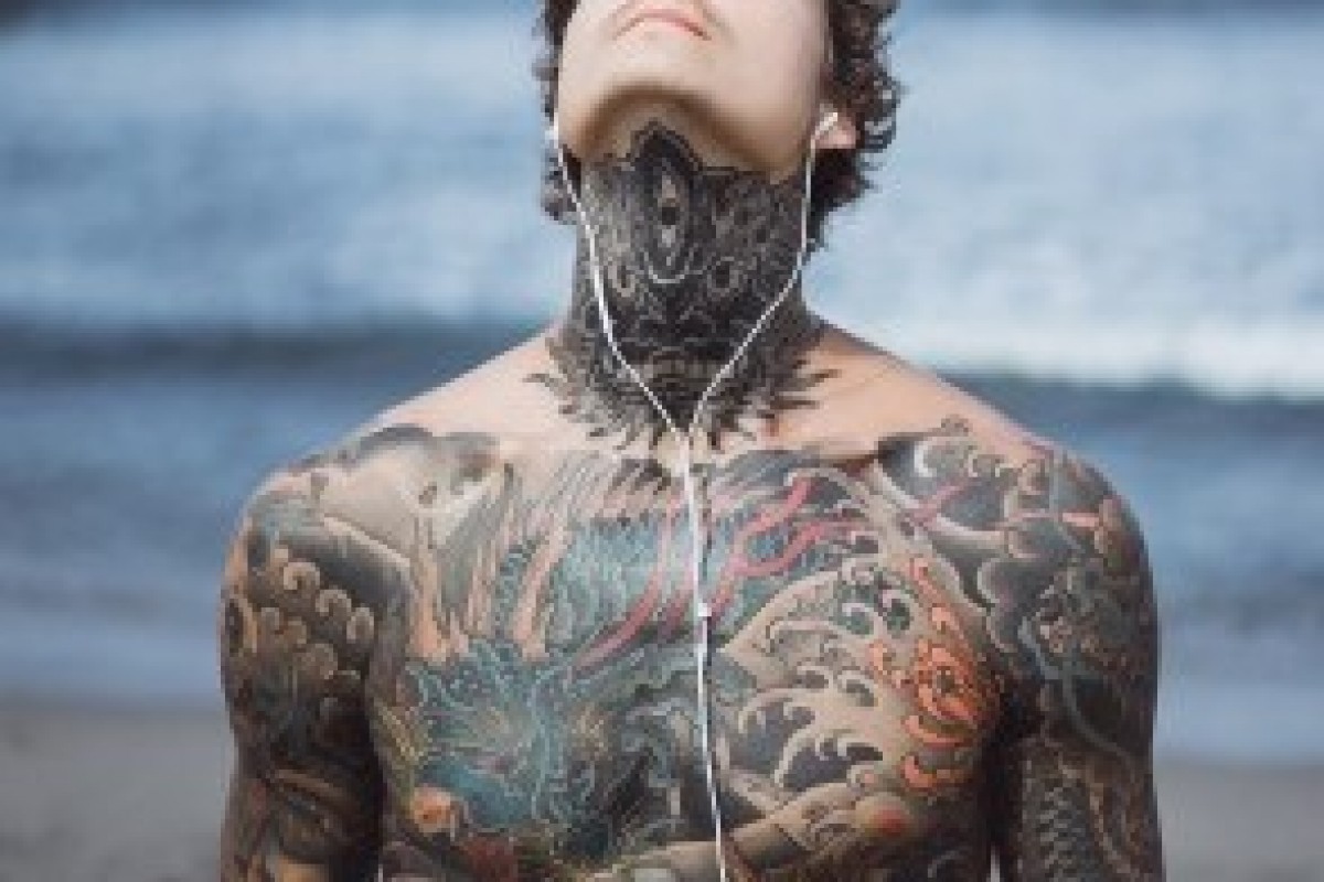 Esposizione solare e tatuaggi: tutti gli accorgimenti dell’esperto